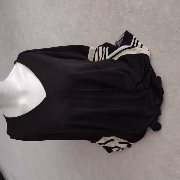 Women's Moo Moo Top Sz M Black With White
